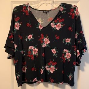Floral flowy blouse